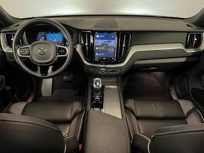 Volvo XC60 Plus Dark (2022) - Photo 8