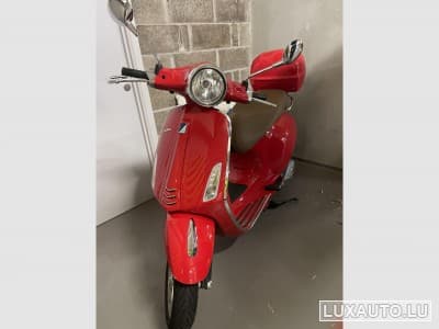 Piaggio Vespa Back storage box; winter blanket. Red (2017) - Foto 1