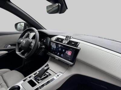 DS Automobiles DS7 E-Tense Opera 300 (2023) - Photo 9