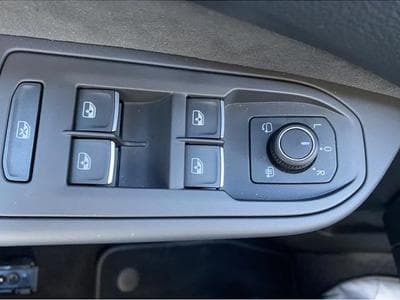 VW Golf (2025) - Foto 13