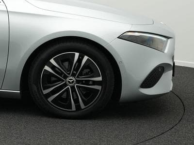 Mercedes A 180 d Progressive LED+SHZ+Kamera+MBUX (2024) - Foto 8