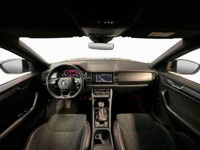 Skoda Kodiaq RS+DSG+4x4+AHK (2023) - Foto 2
