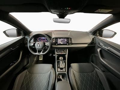 Skoda Karoq Sportline+DSG+P.Perf+AHK+Pano (2024) - Foto 2