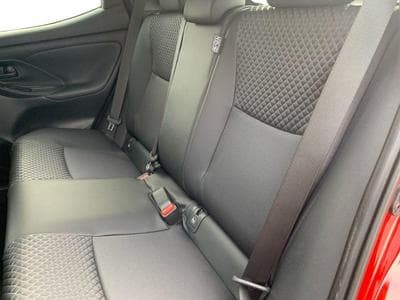 Toyota Yaris STYLE (1970) - Photo 11