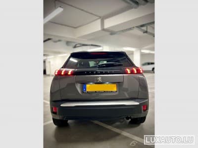 Peugeot 2008 Allure (2023) - Photo 5