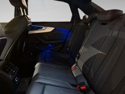 Audi A4 2.0 TDI Sport Quattro (2019) - Photo 11