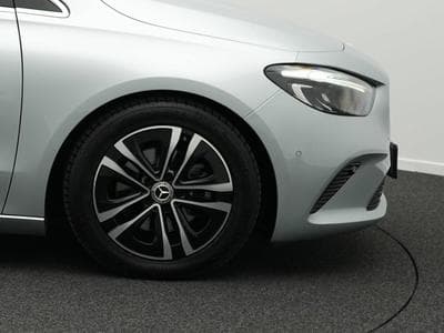 Mercedes B 180 Progressive LED+Kamera+Apple+MBUX (2024) - Foto 8