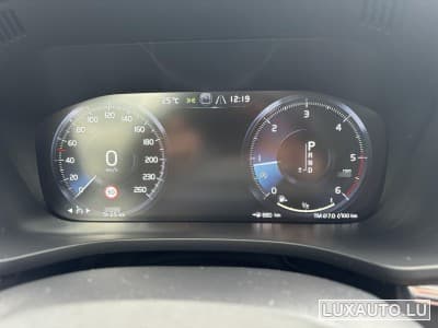 Volvo XC60 MOMENTUM D4 GEARTRONIC 190 CH (2019) - Photo 13