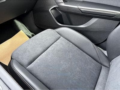 Cupra Leon (2025) - Photo 15