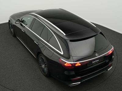 Mercedes E 300 e T-Modell (2023) - Foto 13