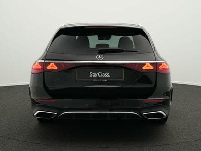Mercedes E 300 e T-Modell (2023) - Foto 4