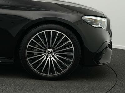 Mercedes E 300 e T-Modell (2023) - Foto 8