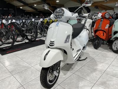Vespa GTS 310 (2026) - Photo 2