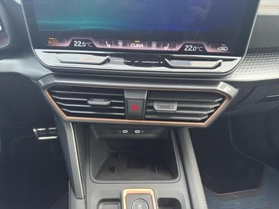 Cupra Formentor VZ333 (2025) - Photo 12