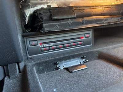 Audi S6 V10 5.2 FSI AUTO QUATTRO (2006) - Photo 11