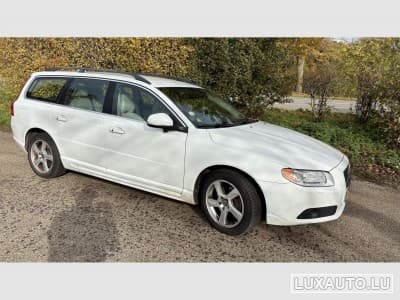 Volvo V70 2.0 D3 5-cylinder diesel, 136hp, 6-speed manual– Full Option (2013) - Foto 1