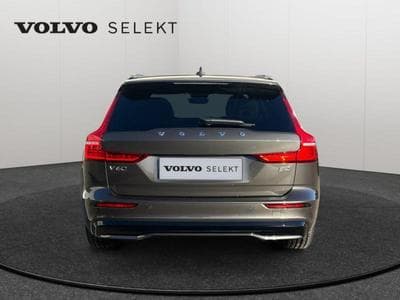 Volvo V60 B4 Plus Dark / Diesel (2023) - Foto 6