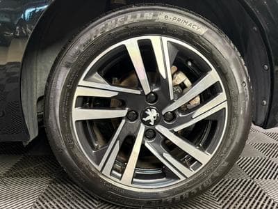 Peugeot 208 1.2 Allure 100cv Clim auto / Régulateur / Sièges chauffants (2023) - Photo 6