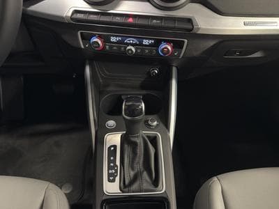 Audi Q2 S line (2025) - Foto 12