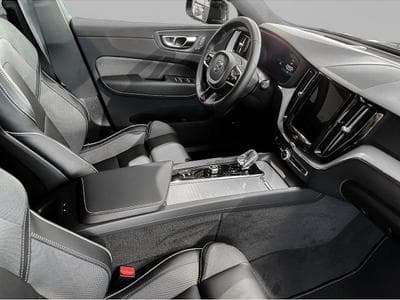 Volvo XC60 (2024) - Photo 3