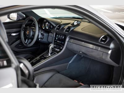 Porsche Cayman 718 GT4 (2021) - Photo 7