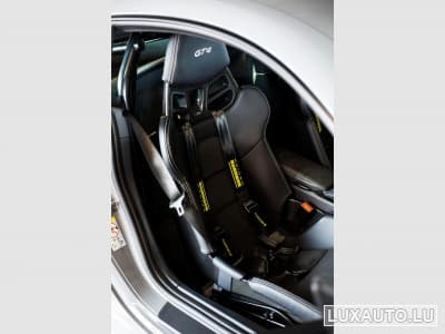 Porsche Cayman 718 GT4 (2021) - Photo 8