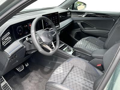 VW Tiguan R-Line Limited (2025) - Foto 9