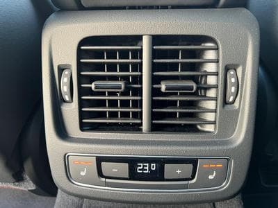 Audi e-tron basis quattro (2025) - Foto 11