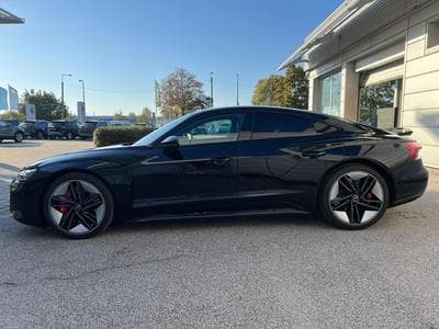 Audi e-tron basis quattro (2025) - Foto 2