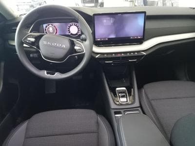 Skoda Octavia Selection 2.0 TDI (2025) - Foto 5