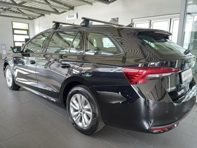 Skoda Octavia Selection 2.0 TDI (2025) - Foto 6