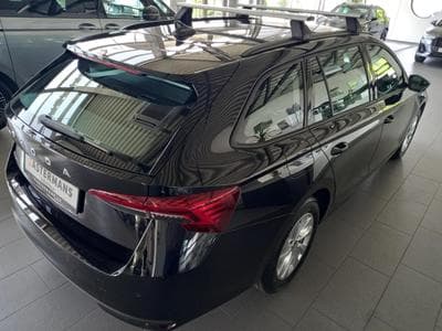 Skoda Octavia Selection 2.0 TDI (2025) - Foto 9