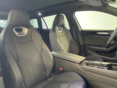 VW Passat Variant R-Line (2026) - Photo 15