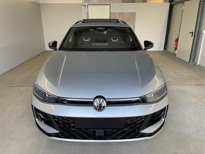 VW Passat Variant R-Line (2026) - Photo 2