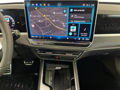 VW Passat Variant R-Line (2026) - Photo 8