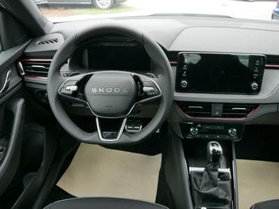 Skoda Kamiq Monte Carlo (2026) - Foto 12