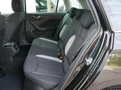 Skoda Kamiq Kamiq 130 Jahre (2025) - Foto 9