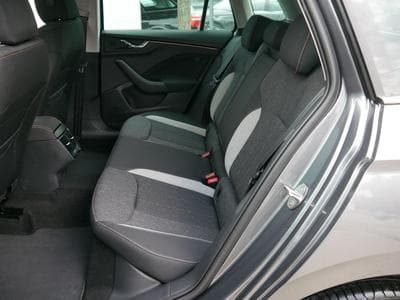 Skoda Kamiq Kamiq 130 Jahre (2025) - Foto 10