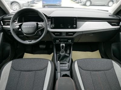 Skoda Kamiq Kamiq 130 Jahre (2025) - Foto 12