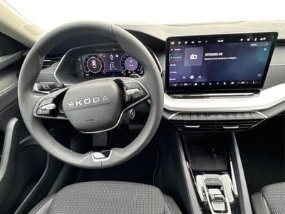 Skoda Octavia Selection (2025) - Foto 15