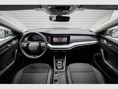 Skoda Octavia Kombi 1,5 eTSI (2025) - Foto 5