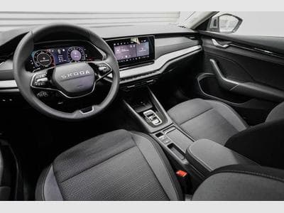 Skoda Octavia Kombi 1,5 eTSI (2025) - Foto 6