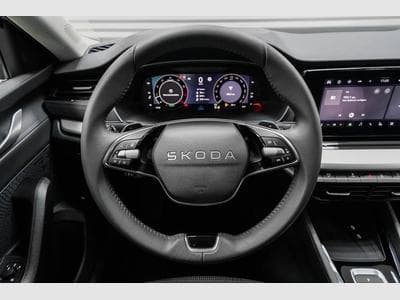 Skoda Octavia Kombi 1,5 eTSI (2025) - Foto 8