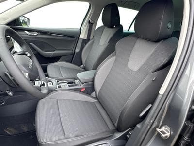 Skoda Octavia Selection (2025) - Foto 11