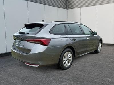 Skoda Octavia Selection (2025) - Foto 6