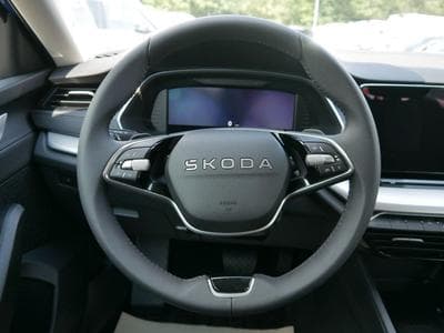 Skoda Octavia Selection (2025) - Foto 11