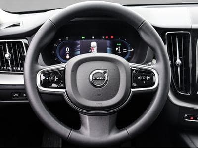 Volvo XC60 (2024) - Photo 5