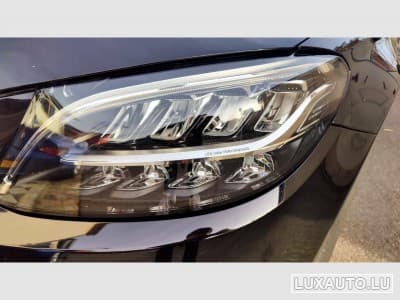 Mercedes C 300 e T (2021) - Photo 12