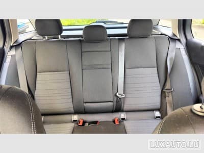 Mercedes C 300 e T (2021) - Photo 8