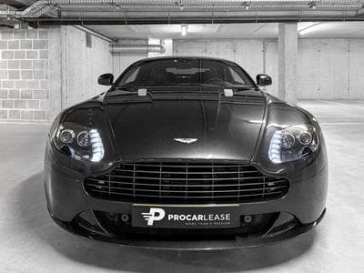 V8 Vantage